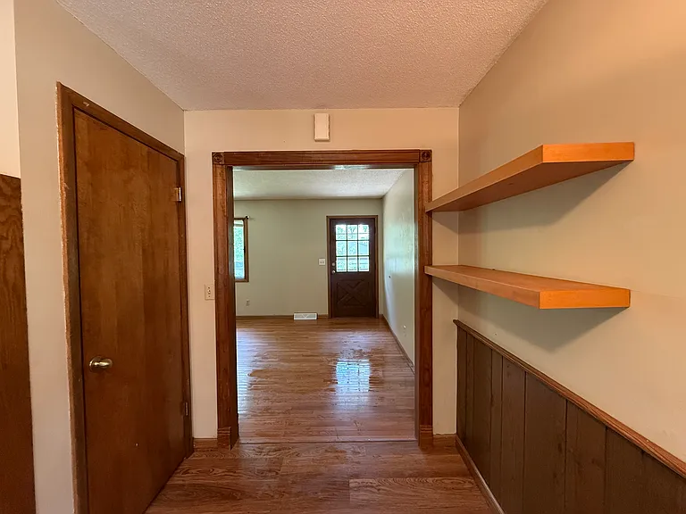 6592 Berkshire Ln N — Photo 3