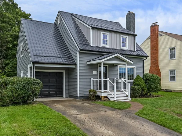 749 Pershing St, Ellwood City, PA 16117