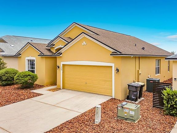 3rd image of 209 Sunset View Dr