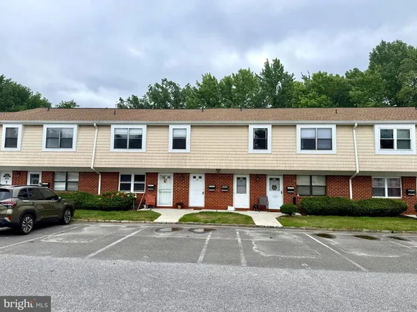 909 Silver Ct, Hamilton, NJ 08690