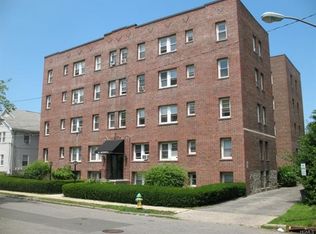 16 Minerva Pl, White Plains, NY 10601