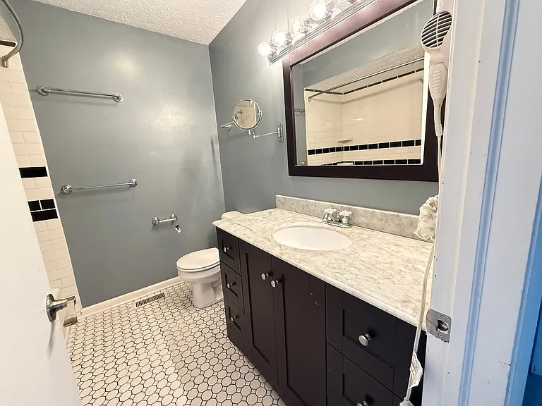 2781 Windridge Dr — Photo 7