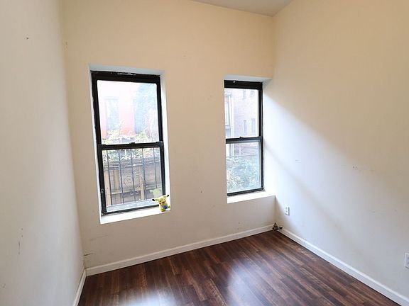 4th image of 324-326 19th St #D