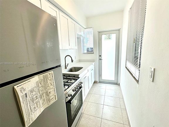 4th image of 800 85th St #810