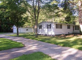 11441 Swan Creek Rd, Saginaw, MI 48609