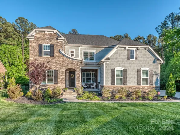 229 Eden Hollow Ln, Matthews, NC 28104