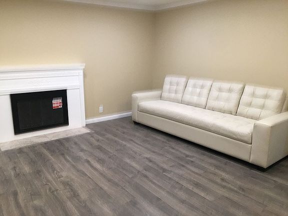 4th image of 2734 Barkley Ave