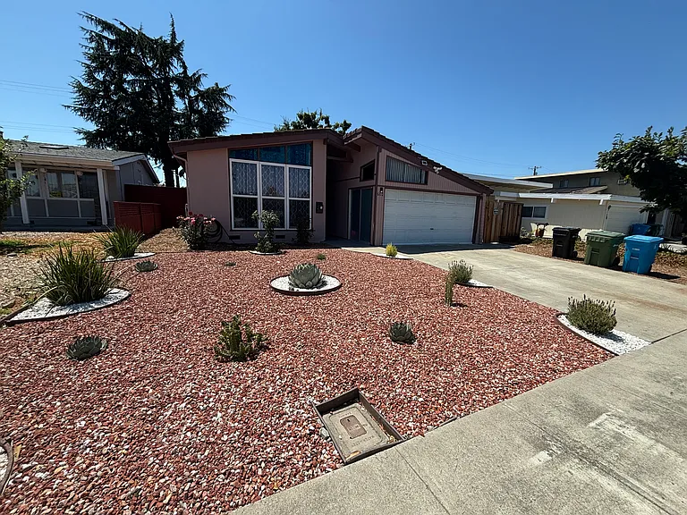 734 San Miguel Ave — Photo 2
