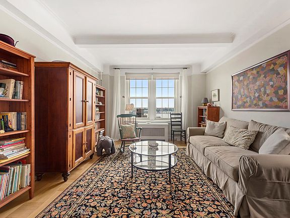 2nd image of 677 W End Ave APT 13D