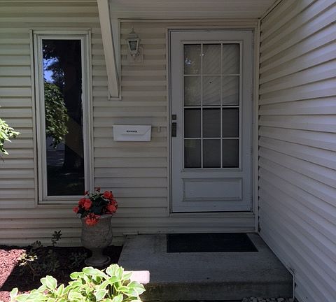 2nd image of 225 Deepwood Dr