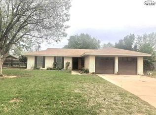 6721 Kit Carson Trl, Wichita Falls, TX 76310