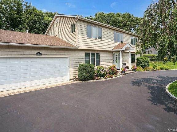 2nd image of 41 Cedar Ridge Lane