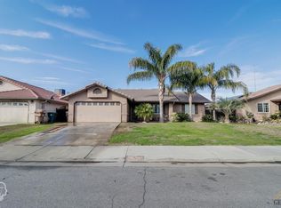 2109 Gregg Ln, Arvin, CA 93203