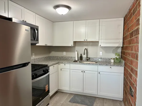 7590 Mentor Ave #1, Mentor, OH 44060