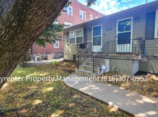 4308 Oak St, Kansas City, MO 64111
