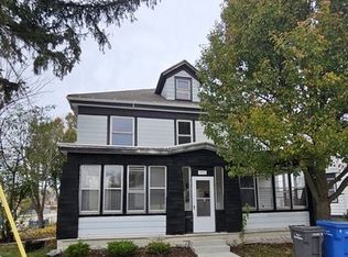 612 N 2nd St #4, Watertown, WI 53098