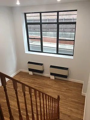 Rented by Mossanen Group | media 36