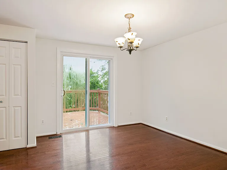 302 Ridgecrest Ct — Photo 7