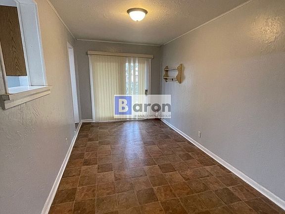 5th image of 810.5 E 3rd St