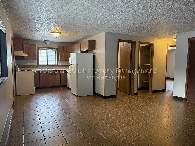 202 7th Ave N #4 — Photo 3