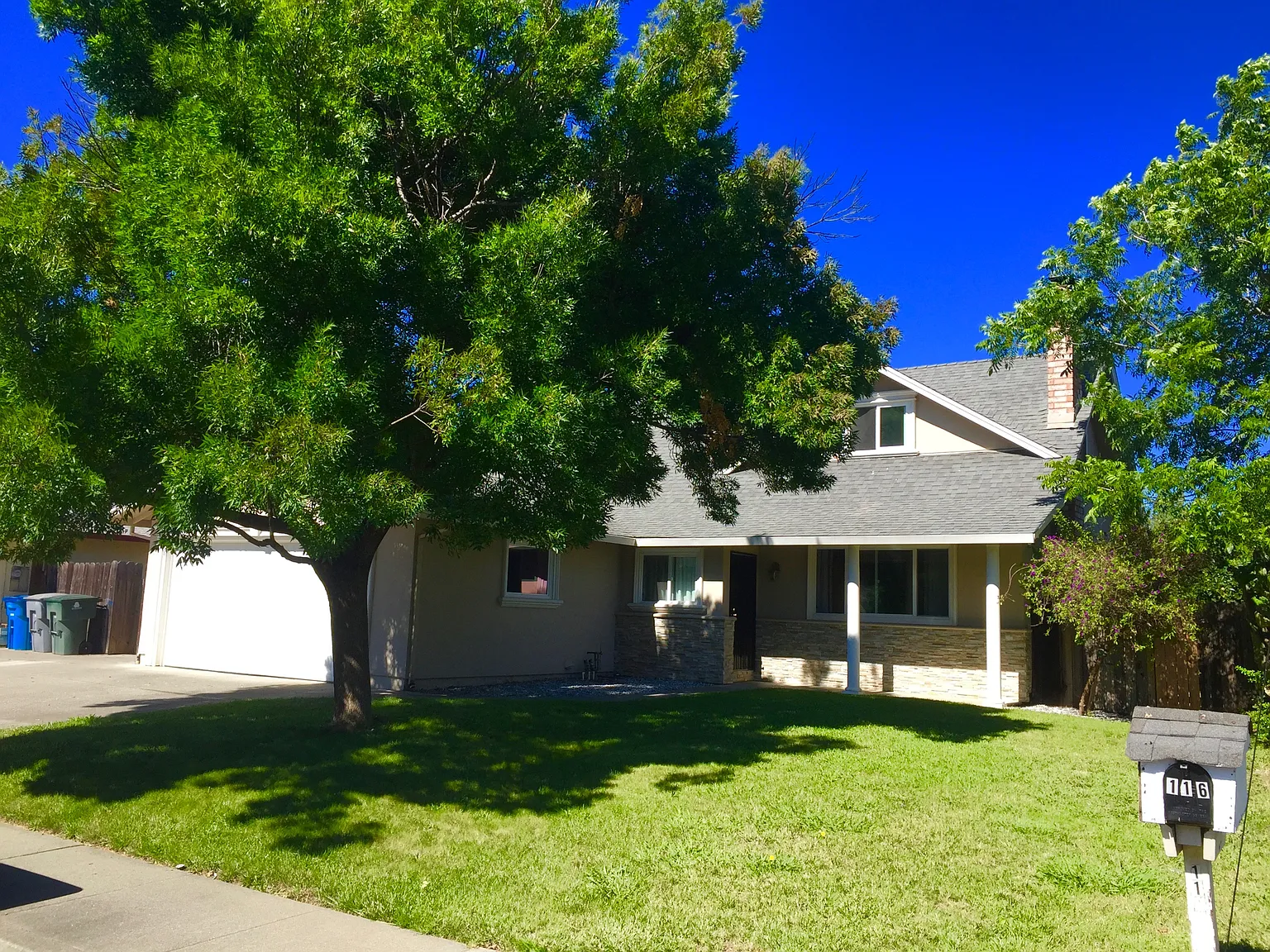 112 Kearney Way photo 1