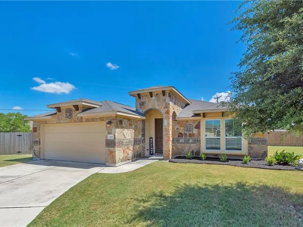 1016 Herrera Ct, Hutto, TX 78634