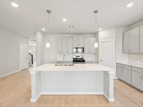 5244 Redbud Valley Dr, Pearland, TX 77584