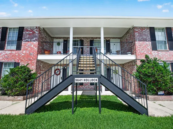 9641 Hollock St APT 4, Houston, TX 77075