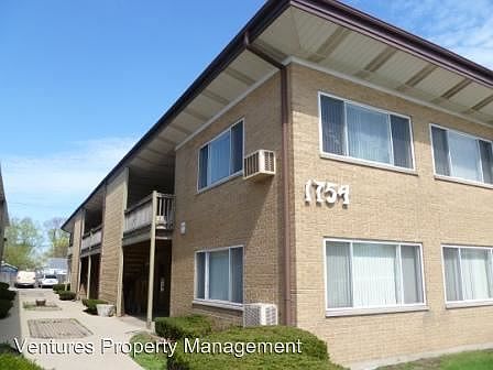 2nd image of 1754 E Oakton St APT 104