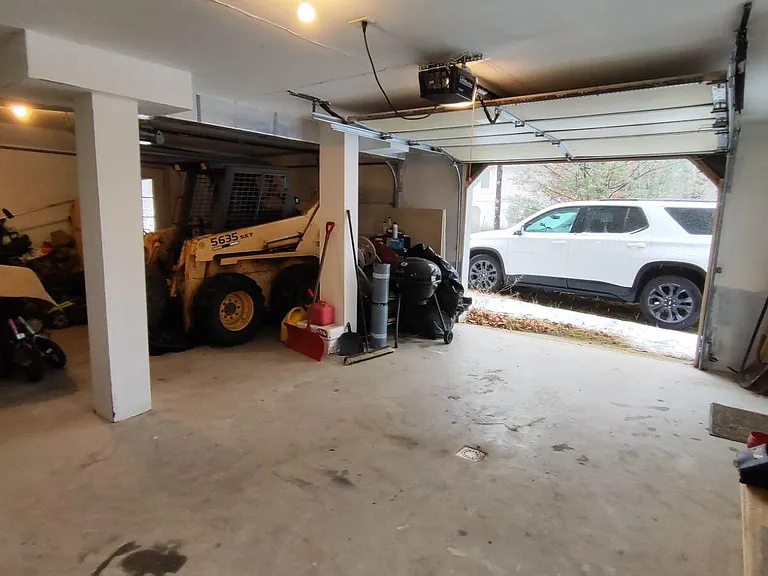 110 Stallion Dr — Photo 16