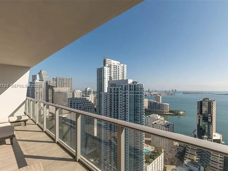 1010 Brickell Ave #4303 — Photo 32