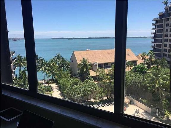 3rd image of 520 Brickell Key Dr #25