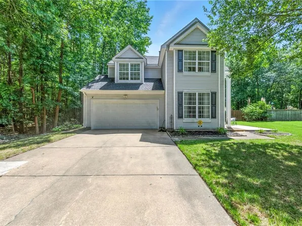 2141 Sunset Maple Ln, Chesapeake, VA 23323