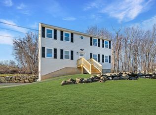 27 Kenneth Rd, Sandown, NH 03873