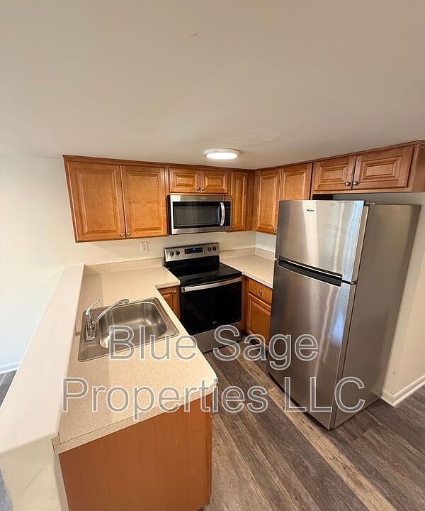 1st image of 2D E Manoa Rd Unit C