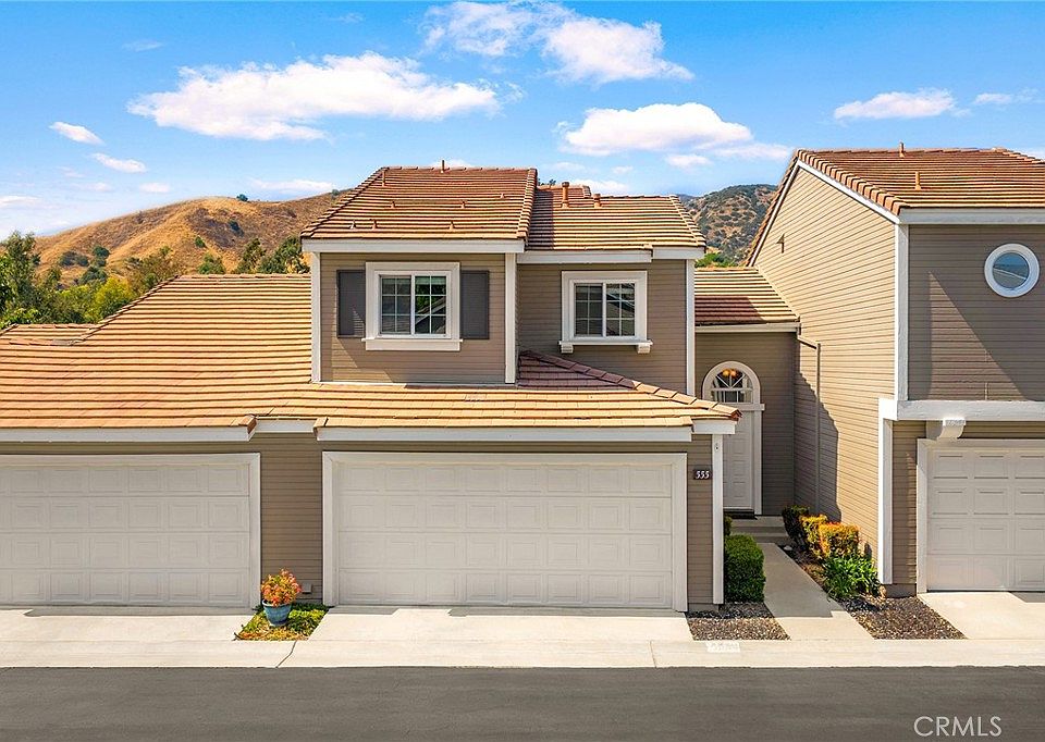 1st image of 555 Canyon Hill Rd
