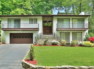 88 Lefurgy Ave, Dobbs Ferry, NY 10522