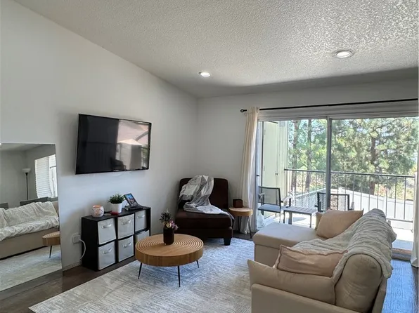 2548 Avenida Del Vis #T202, Corona, CA 92882