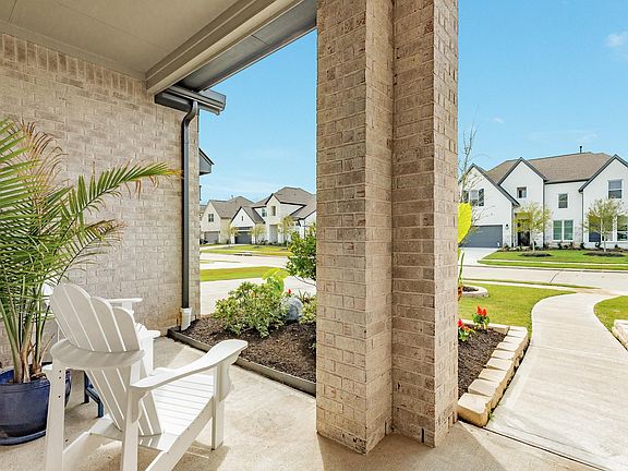 3rd image of 4607 Mountain Laurel Dr