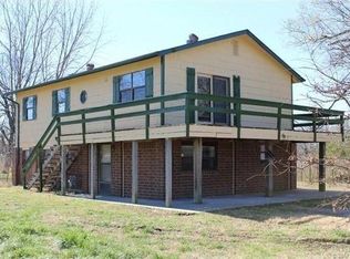 621 E Knisley Ave, Checotah, OK 74426
