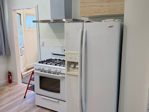 4th image of 99 Park St Unit 2