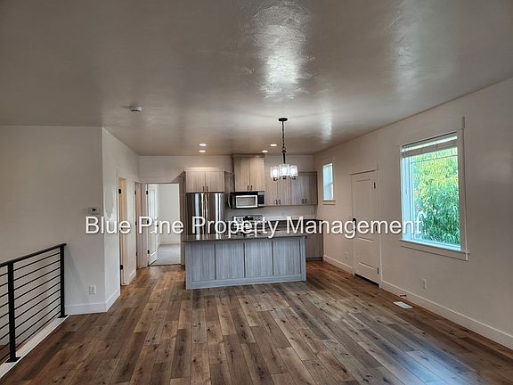 2nd image of 1664 S Higbee Ave