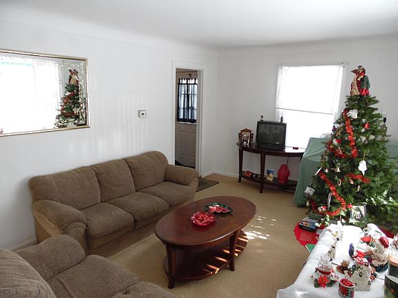 2nd image of 345 Eola St SE