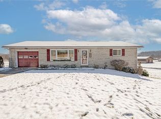 2010 Ridge Blvd, Connellsville, PA 15425