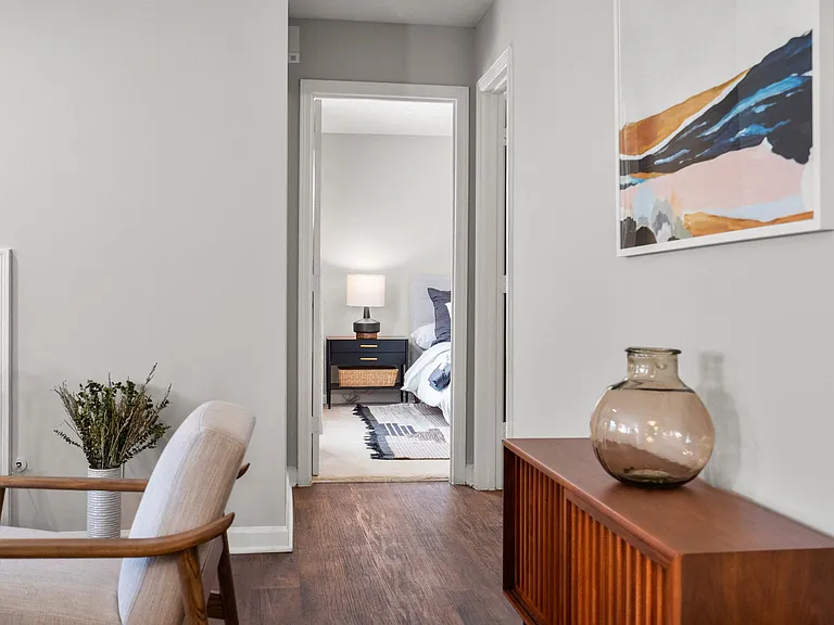 Belmont Crossing Apartment Homes — Photo 31