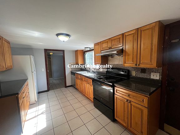 2nd image of 34 Cross St #T