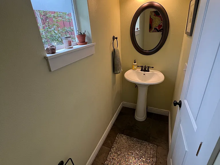 708 E Baseline Rd — Photo 5