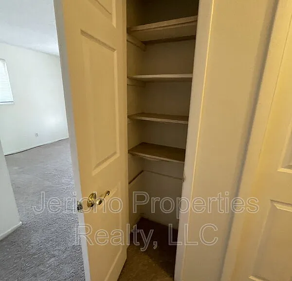 1180 S Kline Way — Photo 14