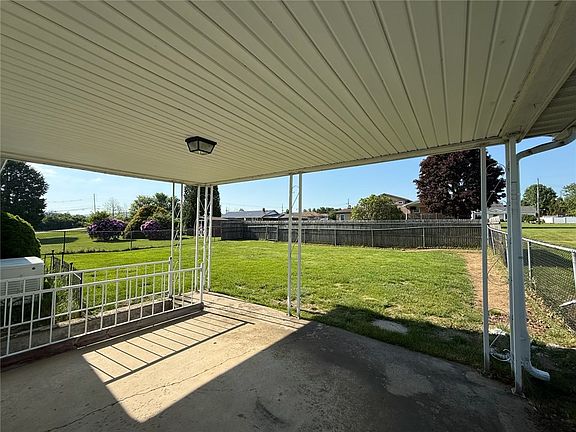 5th image of 105 Ridgeview Dr