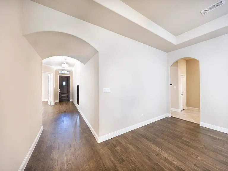 3404 Herron Dr — Photo 5